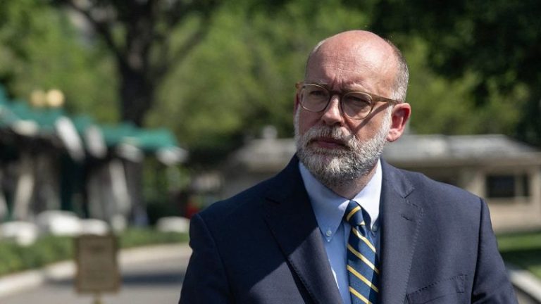 Senators push back against Vought’s call for more partisan spending process