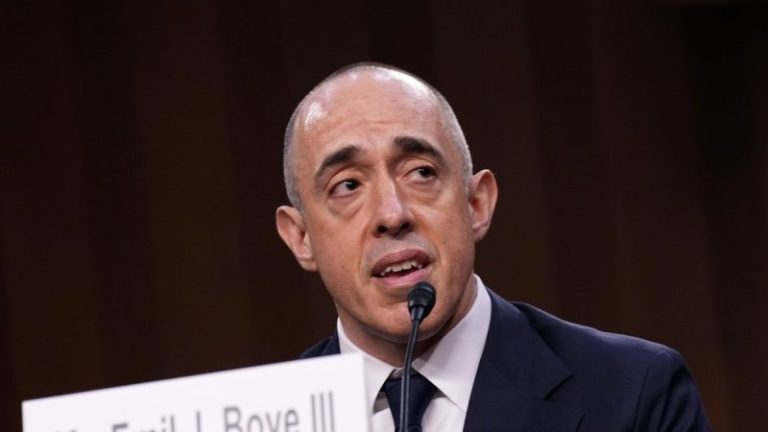 Senate votes to consider former Trump lawyer for lifetime as appeals court judge